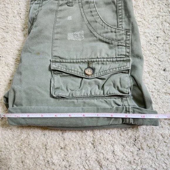 Gap Summer 2010 Olive Green Distressed Cargo Shorts Size 4 vintage 2000s y2k - Picture 15 of 16